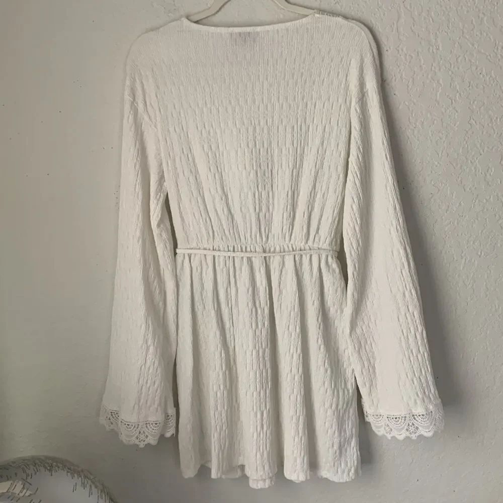 ASOS Design Textured White Crochet Trim Wrap Long Sleeve Mini Dress Size 6 - Picture 4 of 12